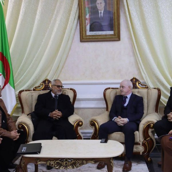 598790646_877803814760136_2367993822077594619_n