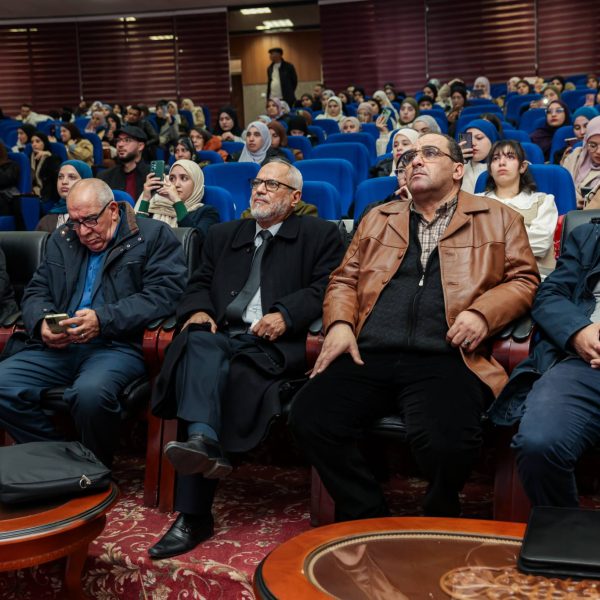 599939735_877805068093344_7677065105983652166_n