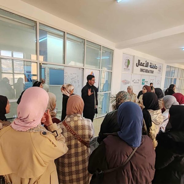 879d28b1-d2a7-4e1a-a474-f14e9934f7bc