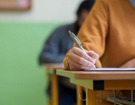 الامتحانات-الجامعية-هل-تحفز-الطا الامتحانات-الجامعية-هل-تحفز-الطا